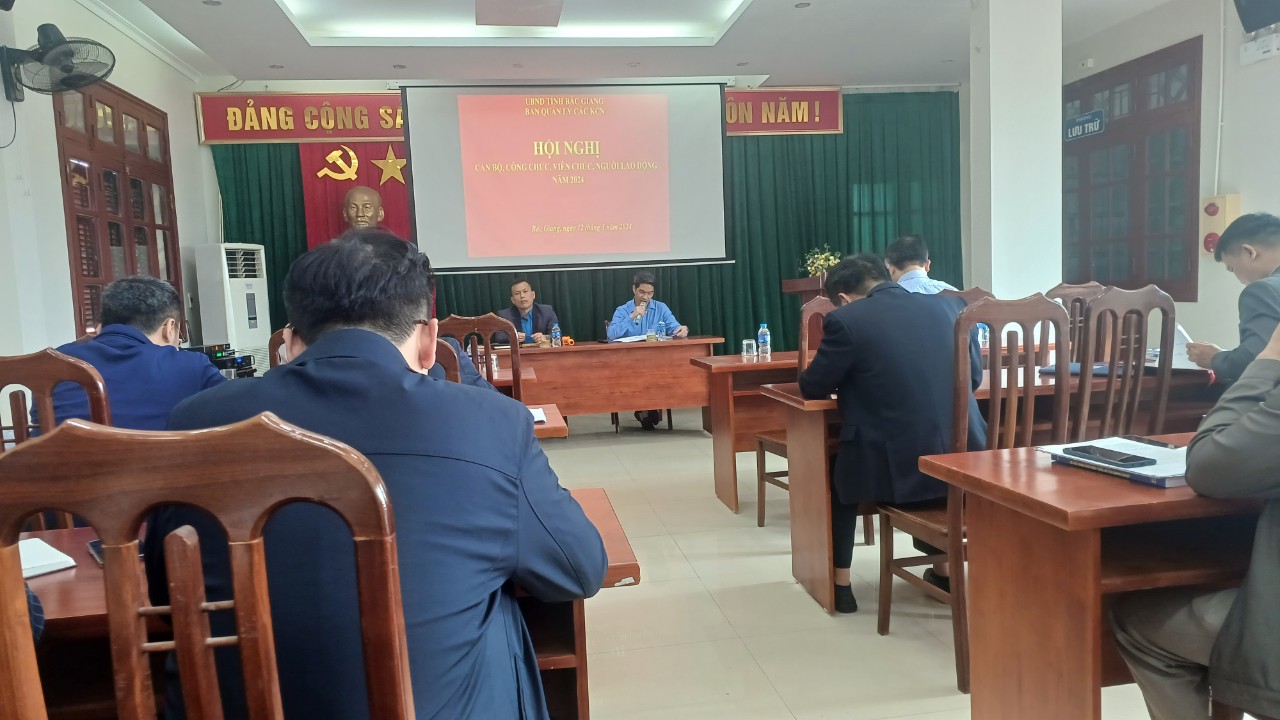 Hội nghị đối thoại với công chức, viên chức và người lao động Ban Quản lý các KCN tỉnh Bắc Giang...