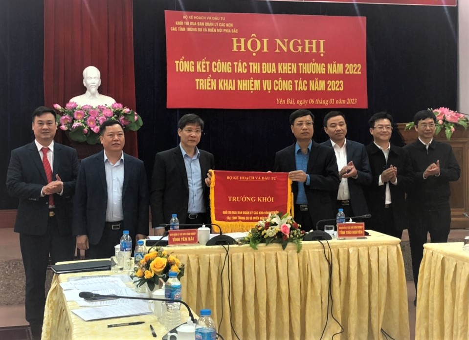 Hội nghị tổng kết công tác thi đua năm 2022 - Khối Thi đua Ban Quản lý các KCN 7 tỉnh Trung du và...